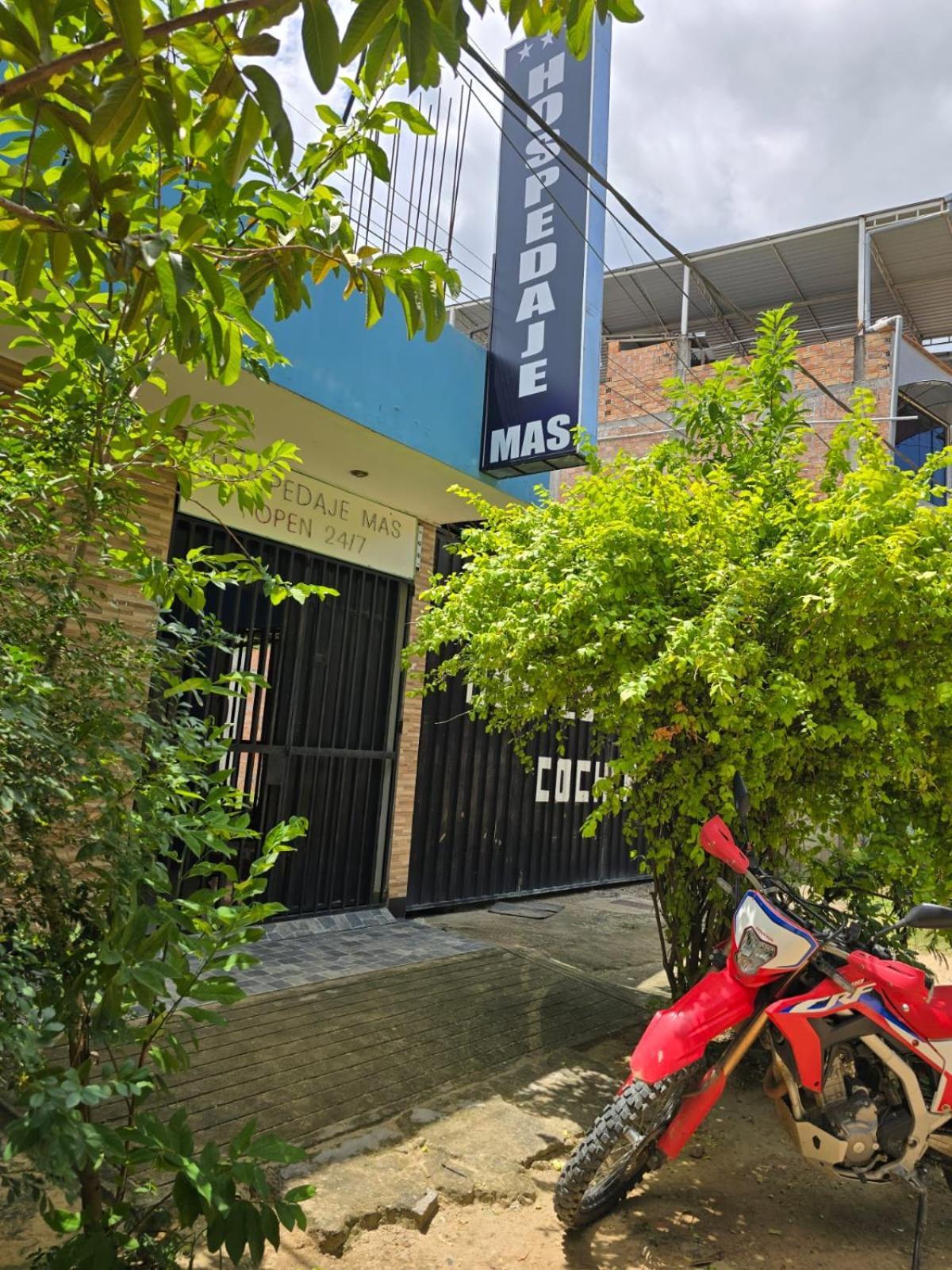 Hospedaje Mas Tarapoto Ngoại thất bức ảnh